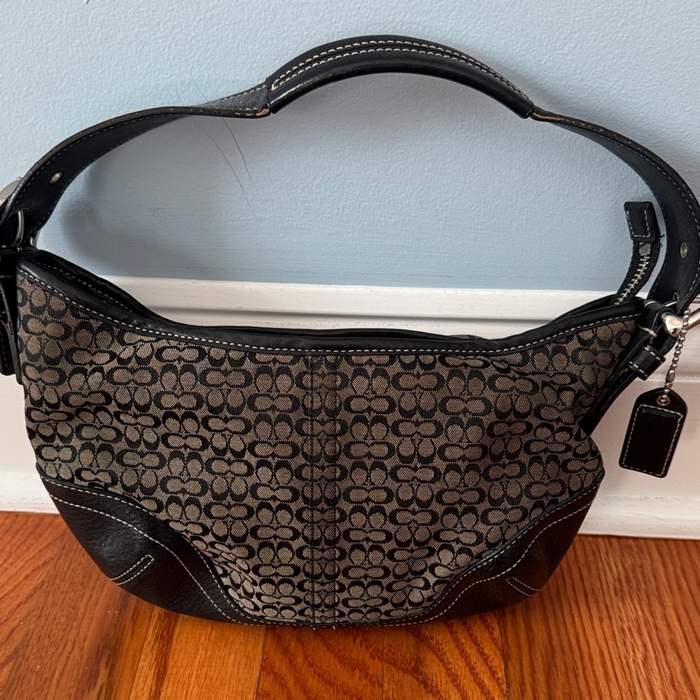 Coach Signature Black and Brown Shoulder Bag